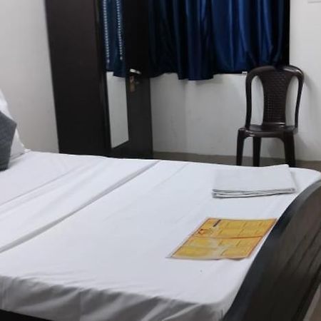 Hotel Explorer Calangute Bagian luar foto